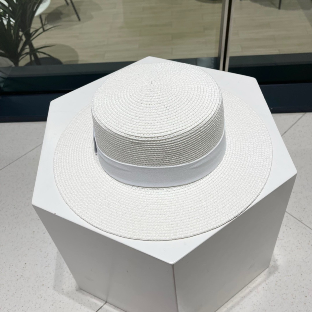 【PRADA普拉达】春夏新款草编编织草帽，度假休闲必备，优雅大方的一款