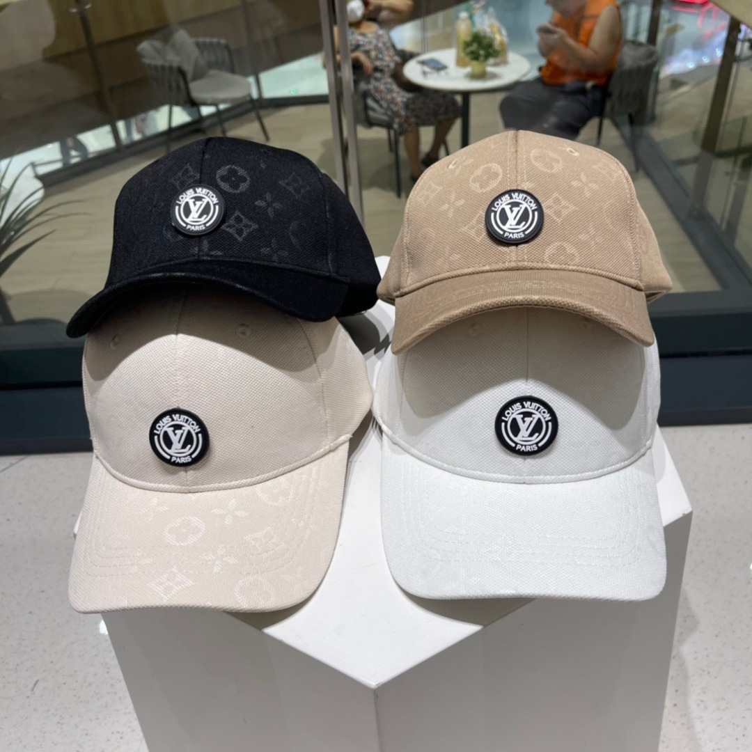  LV新款专柜同步棒球帽，专柜同步出货，大牌款超好搭配，赶紧入手！