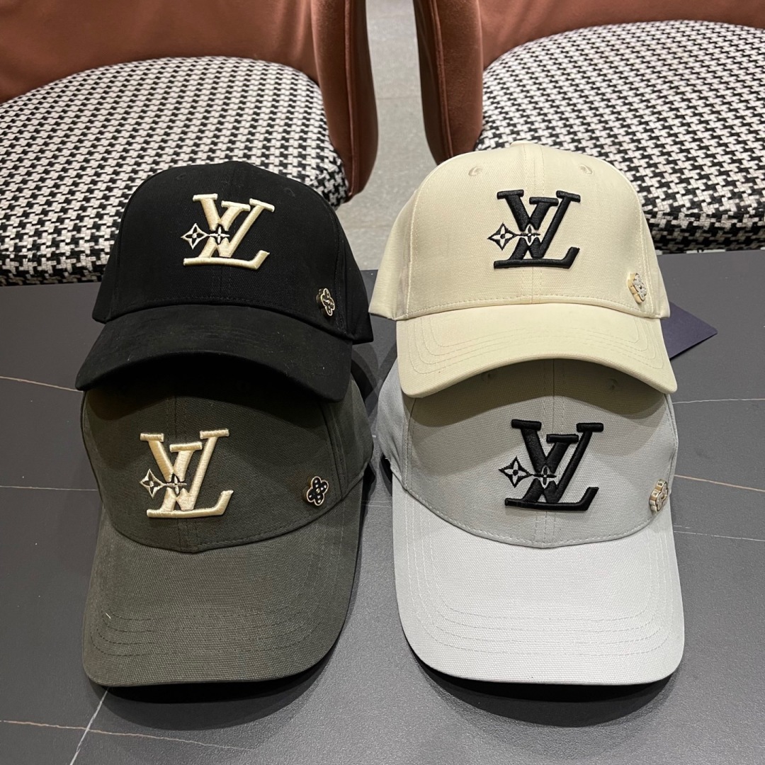  LV路易威登新款棒球帽风街头风十足
更符合现在时尚小哥哥小姐姐的style，