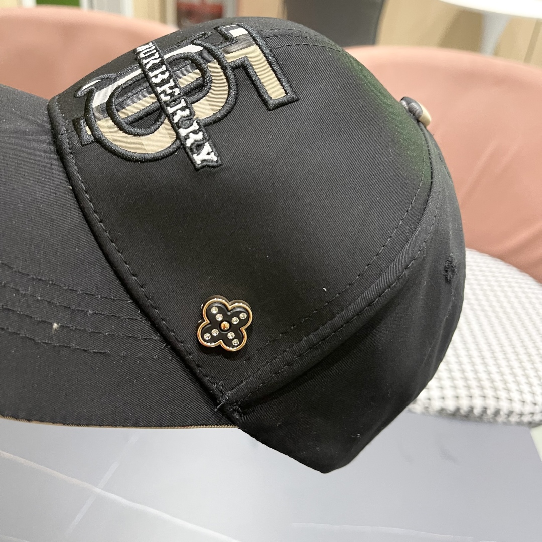 Burberry Baseball Cap, Cotton-linen Fabric, Adjustable Strap, Unisex Design 9 cmp i1748183271672 1425 0 7
