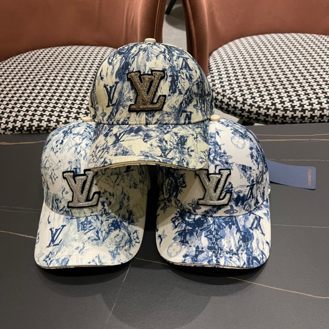  LV(路易威登)新款老花原单棒球帽，11开模订制，做工细致完美，质量超赞，基础头围56，贴片可调节。