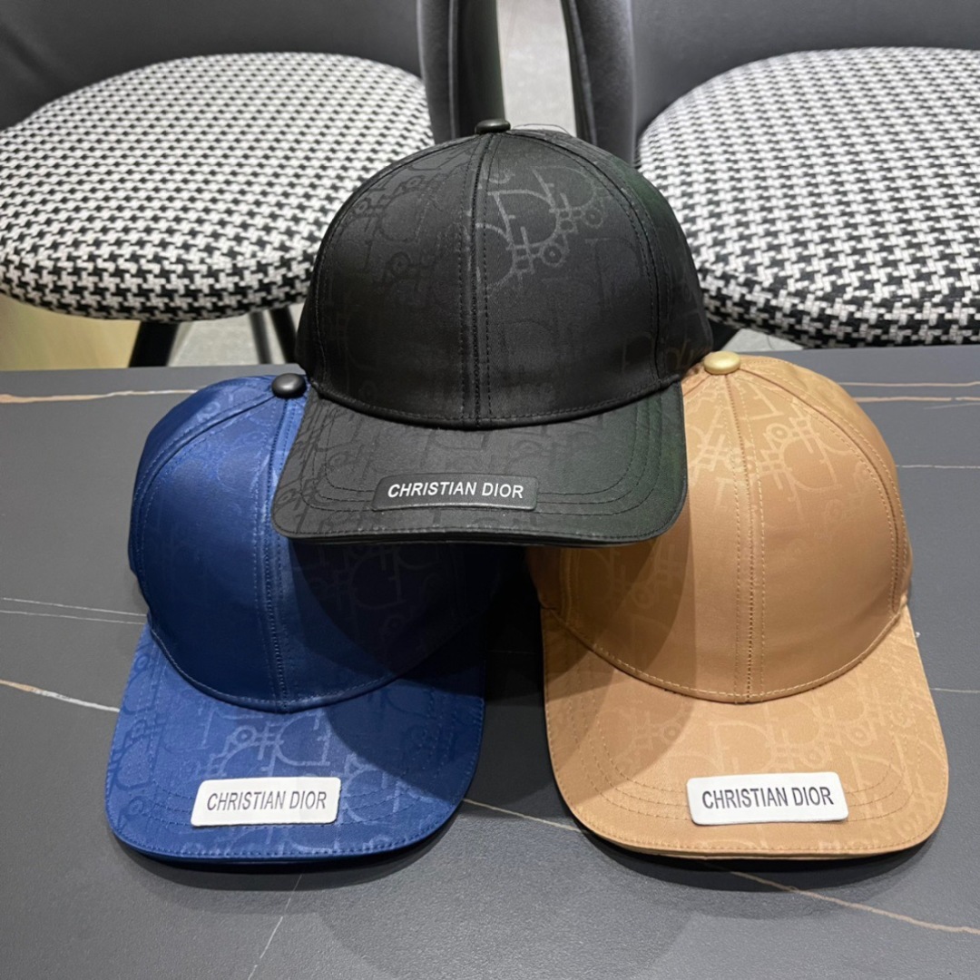  Dior迪奥2024棒球帽🧢美美哒😋简约大气❤时尚大方🌹低调奢华🥰防晒，时尚两不误，百搭款🙆🏻😱亲，赶