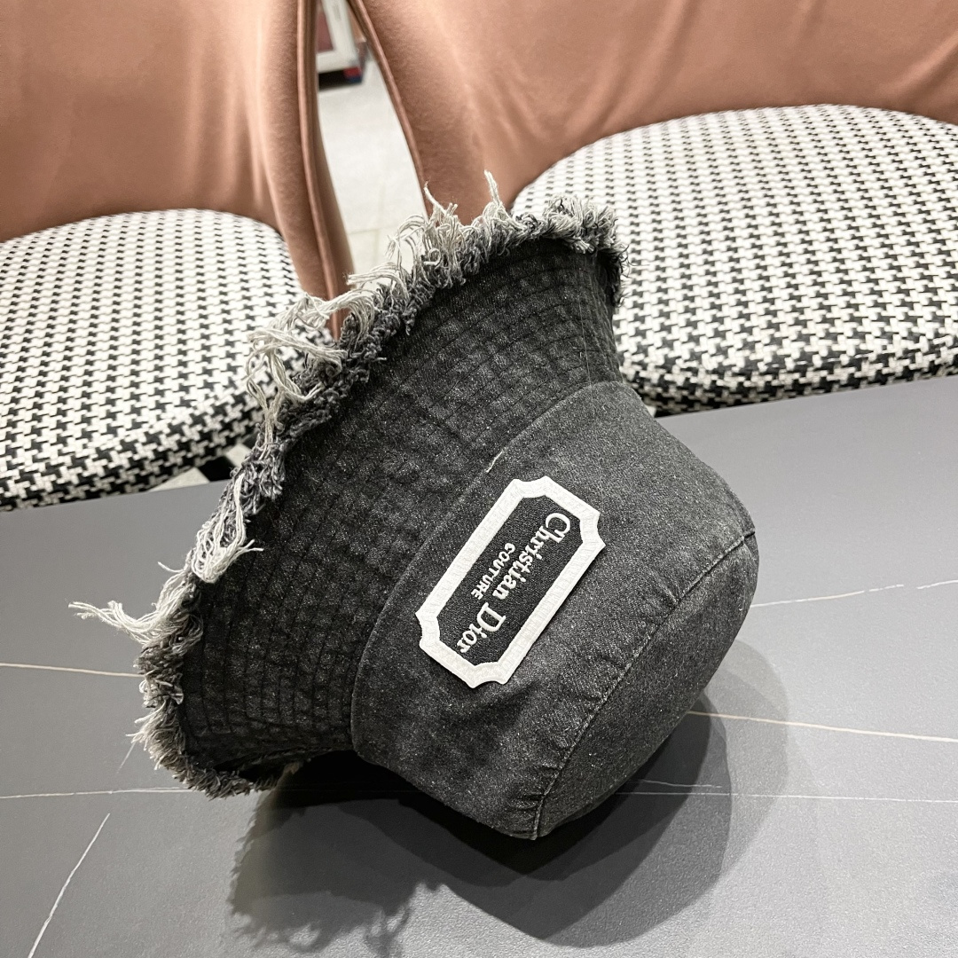  迪奥 日系牛仔渔夫帽大帽檐毛边做旧水洗帽子夏季防
晒T显脸小百搭女盆