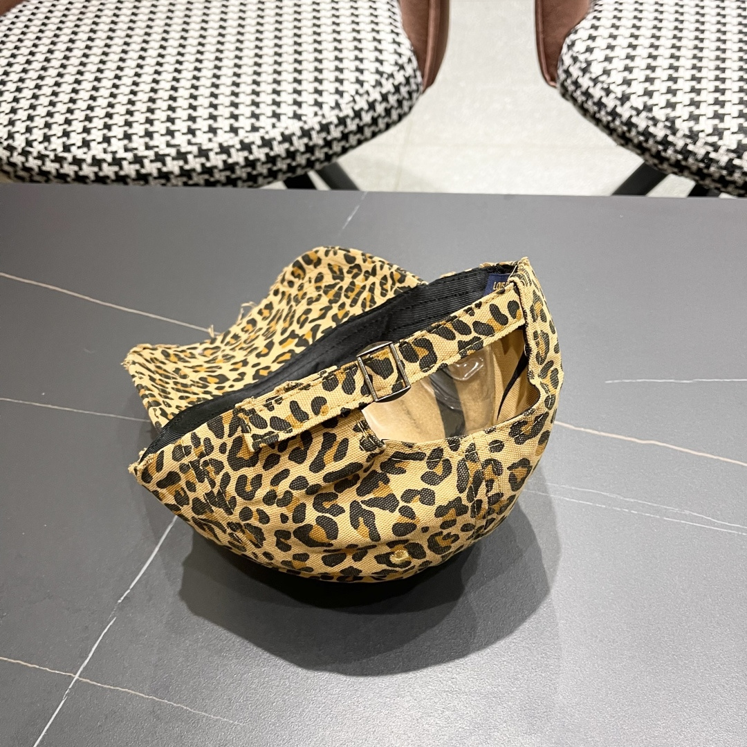  Lv路易威登 美式复古水洗豹纹棒球帽女加深潮牌
千禧辣妹街拍大头围鸭舌帽