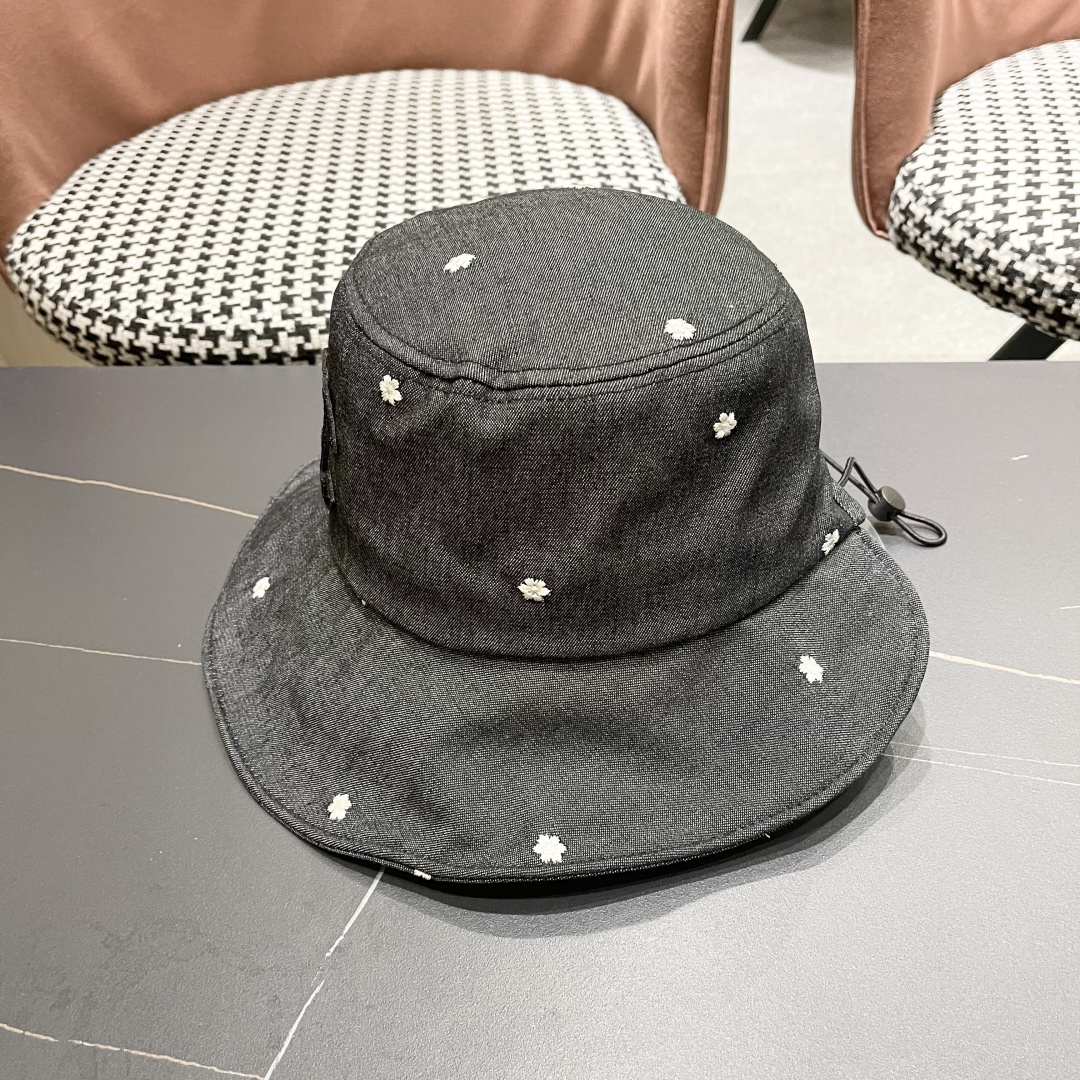  香奈儿 2025韩国东大门代购 ins 复古牛仔花朵渔夫帽盆
帽遮阳帽显脸小百搭