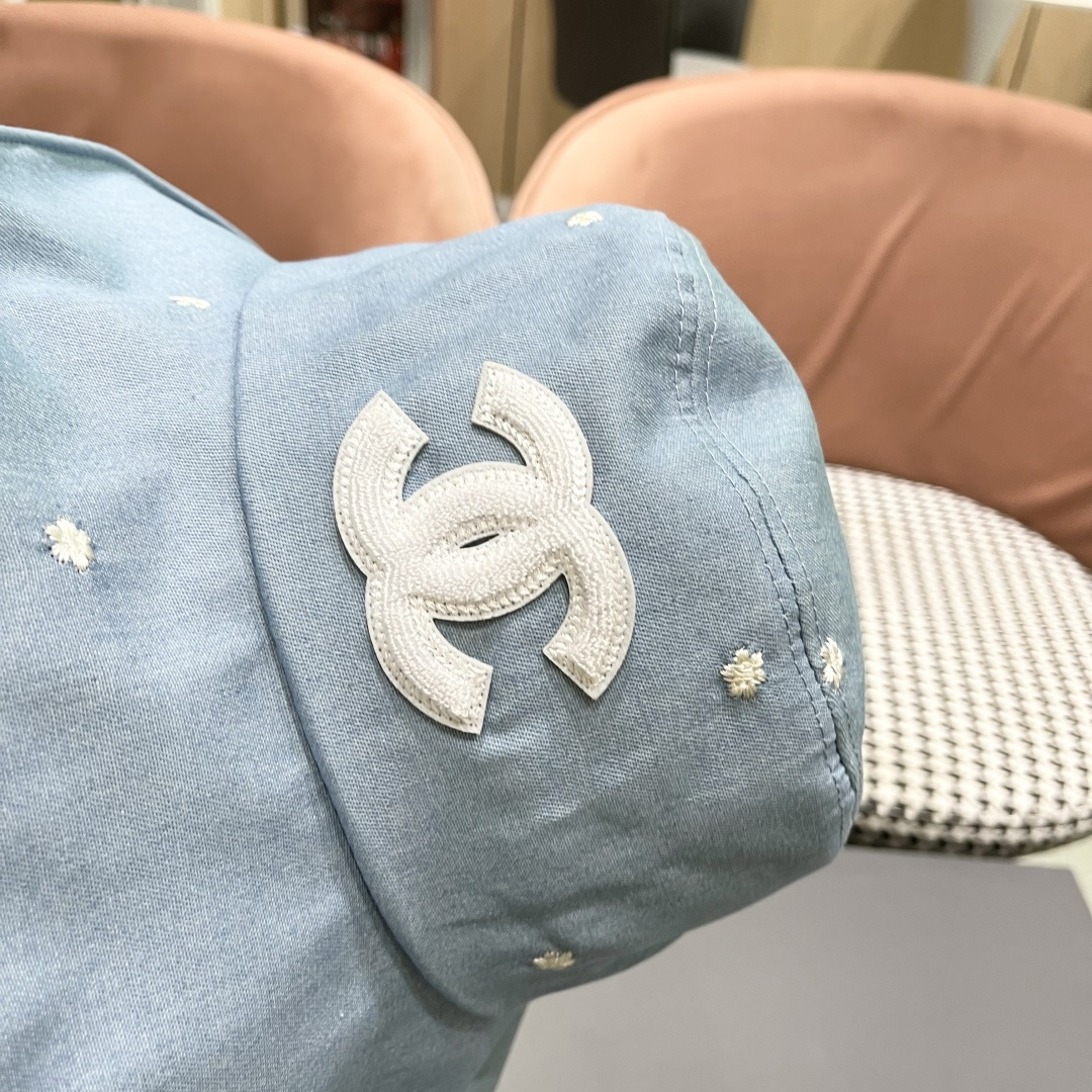  香奈儿 2025韩国东大门代购 ins 复古牛仔花朵渔夫帽盆
帽遮阳帽显脸小百搭