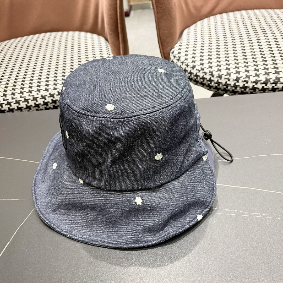  香奈儿 2025韩国东大门代购 ins 复古牛仔花朵渔夫帽盆
帽遮阳帽显脸小百搭
