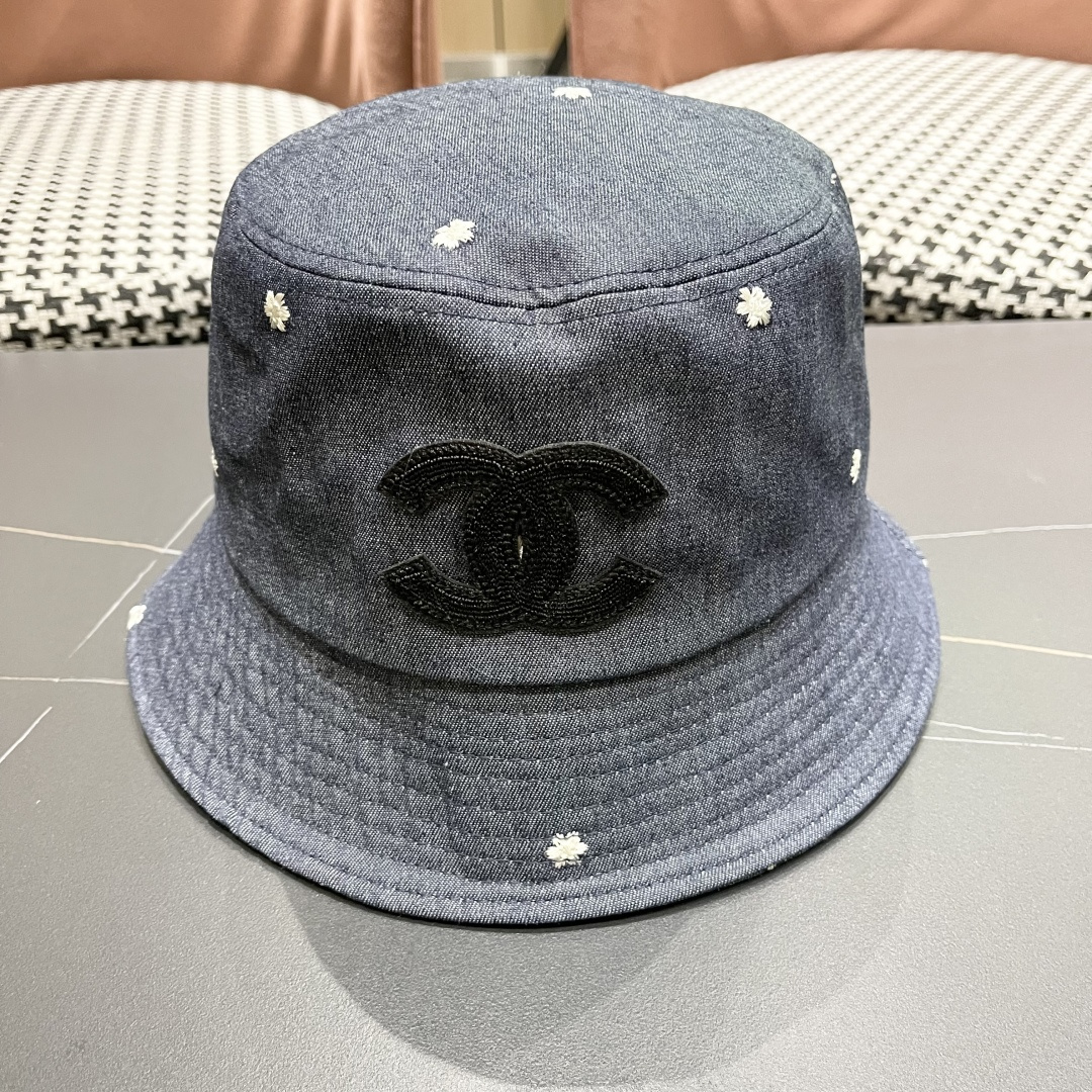  CHANEL香奈儿】新款logo梅花渔夫帽🧢新款出货，大牌款超好搭配，赶紧入手
