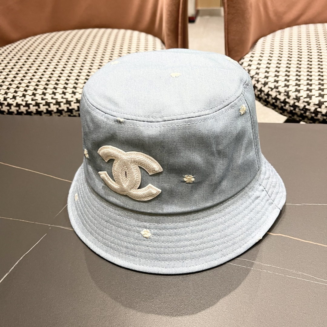  CHANEL香奈儿】新款logo梅花渔夫帽🧢新款出货，大牌款超好搭配，赶紧入手
