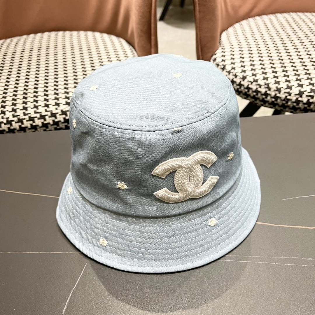  CHANEL香奈儿】新款logo梅花渔夫帽🧢新款出货，大牌款超好搭配，赶紧入手
