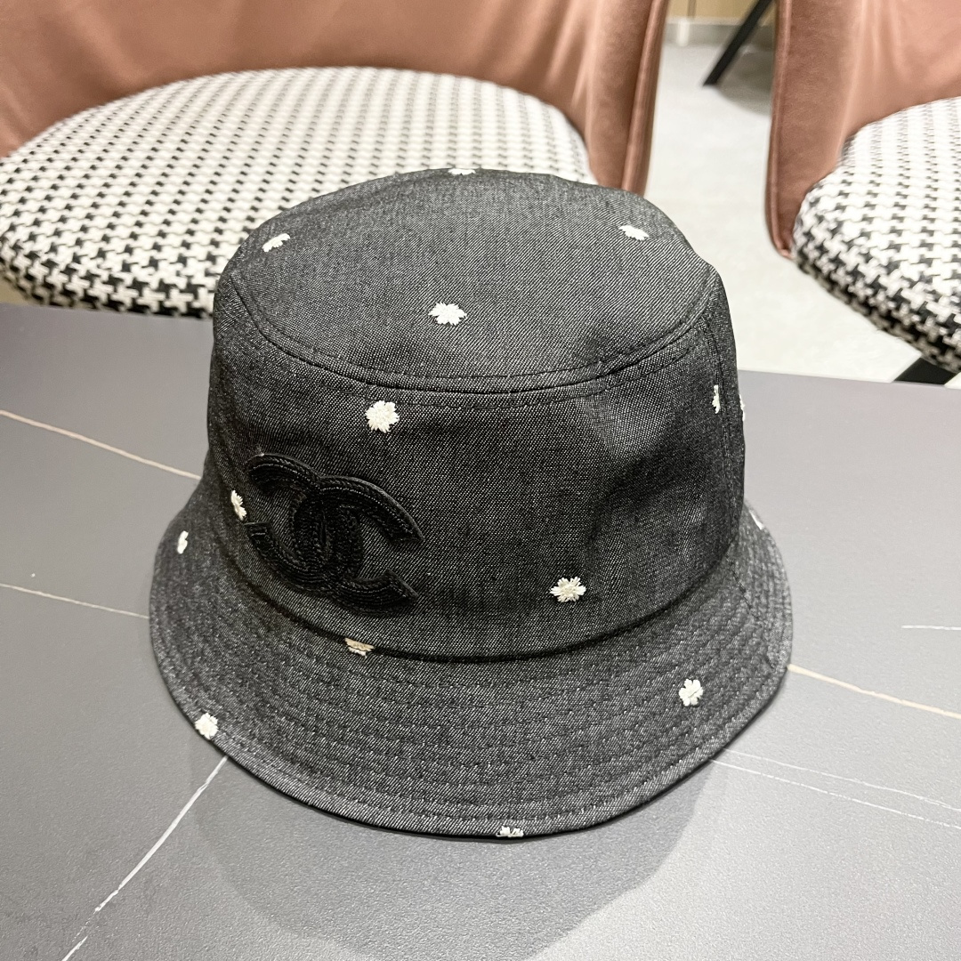 CHANEL香奈儿】新款logo梅花渔夫帽🧢新款出货，大牌款超好搭配，赶紧入手
