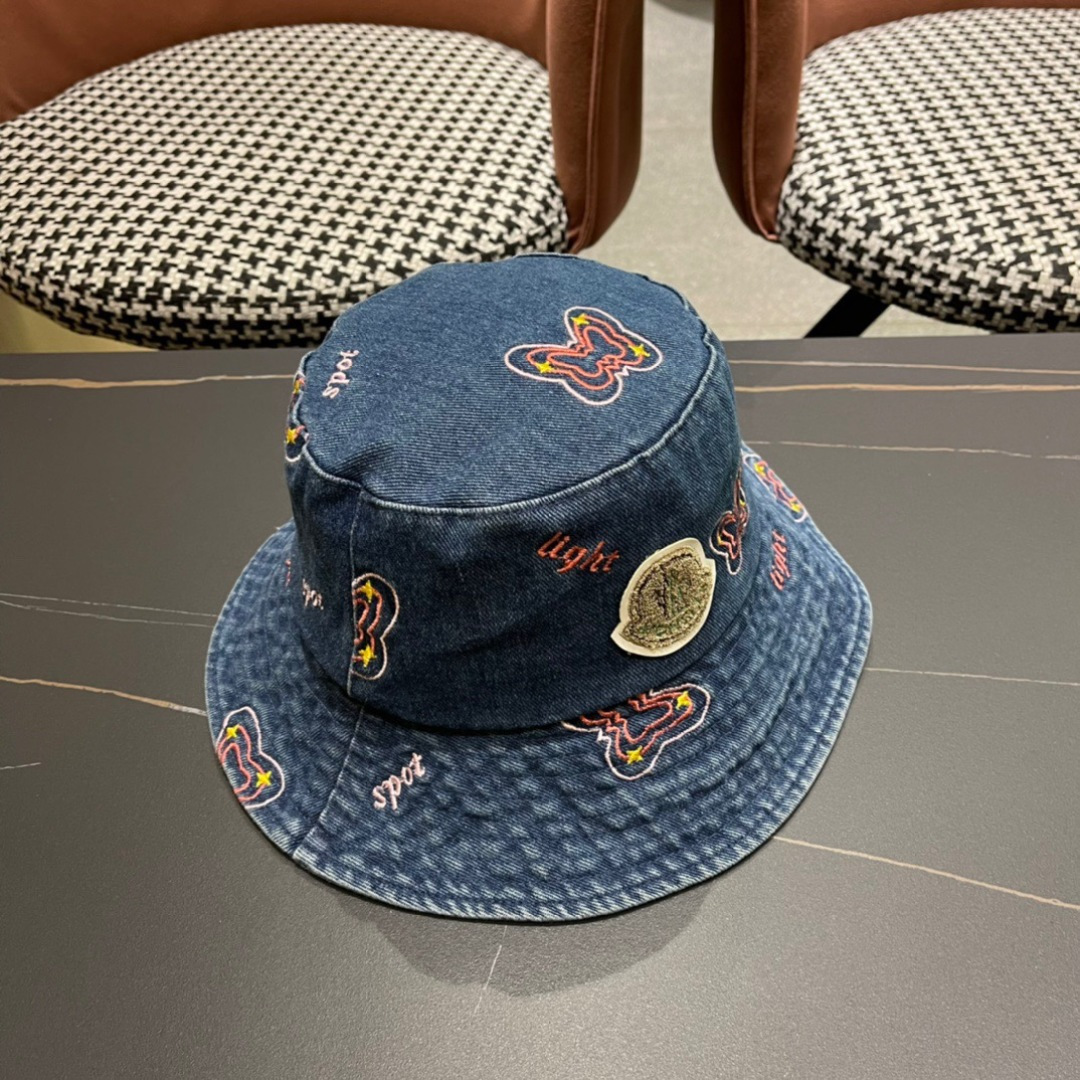  Moncler蒙口2024新款牛仔渔夫帽，经典流行款，质量超赞，