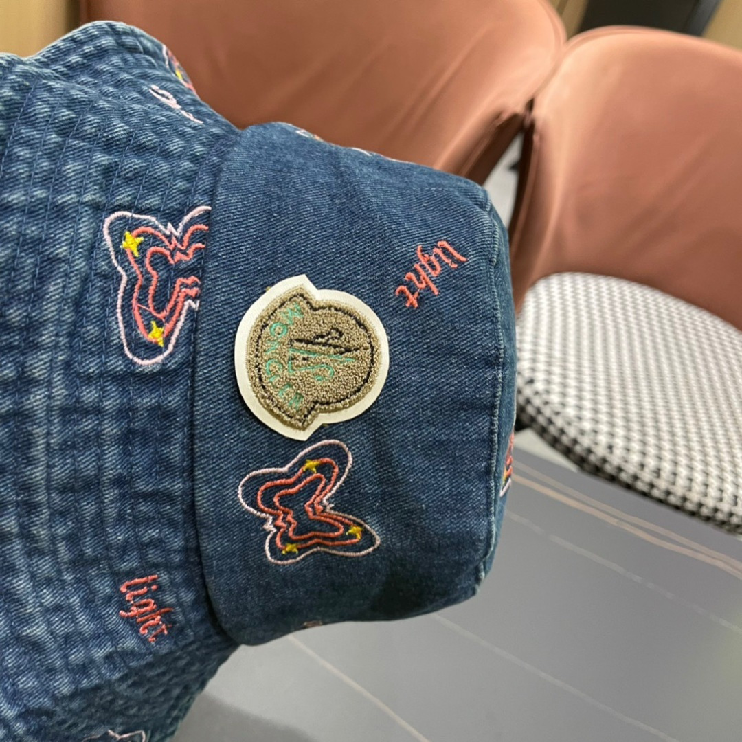  Moncler蒙口2024新款牛仔渔夫帽，经典流行款，质量超赞，