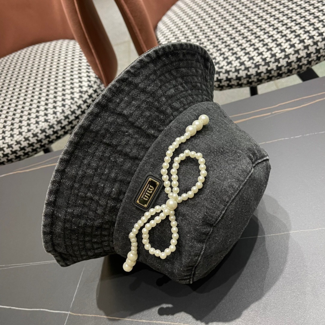  谬谬 新款牛仔渔夫帽大牌高级十感足！简约尚时风，高质品，尊享品质感！