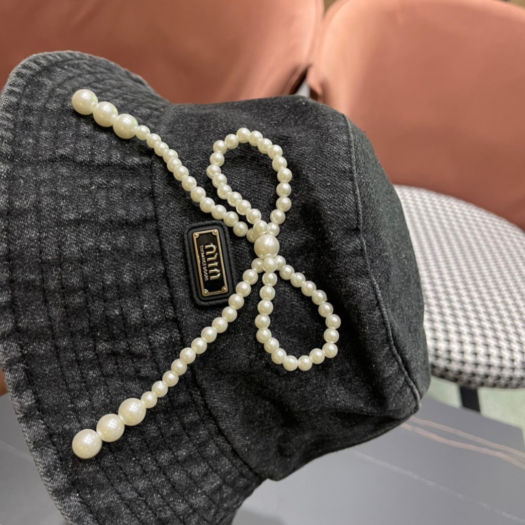  谬谬 新款牛仔渔夫帽大牌高级十感足！简约尚时风，高质品，尊享品质感！