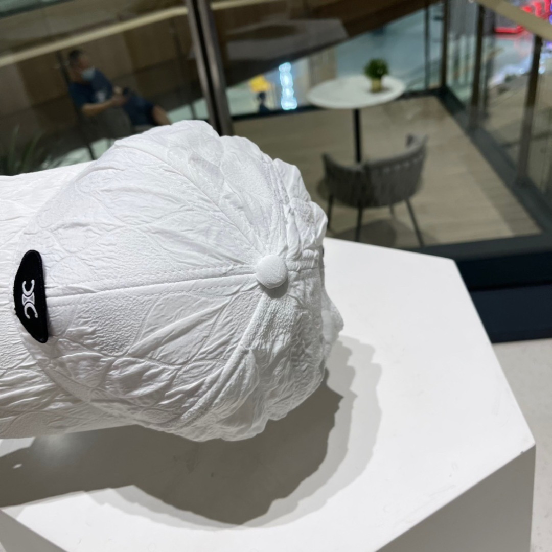 【Celine赛琳】新款简约款棒球帽，新款出货，大牌款超好搭配，赶紧入手！