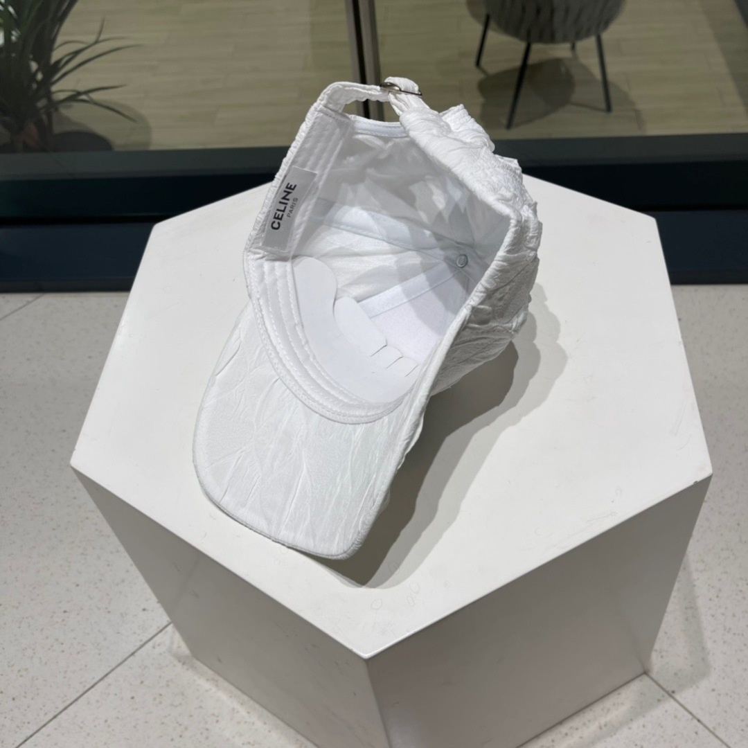 【Celine赛琳】新款简约款棒球帽，新款出货，大牌款超好搭配，赶紧入手！