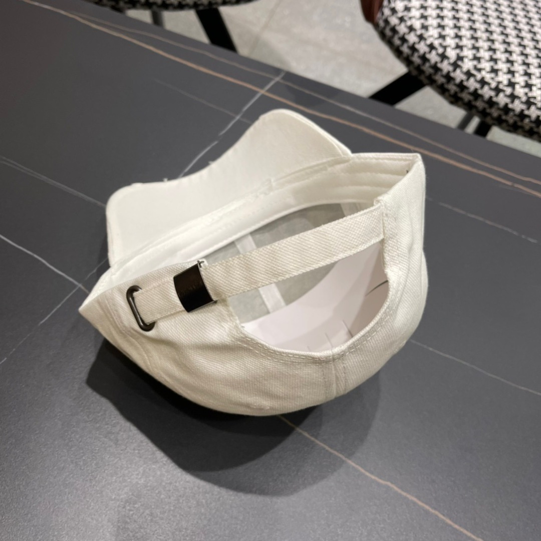  Balenciaga 巴黎世家2025新款棒球帽简约时尚超级无敌好看的帽子！