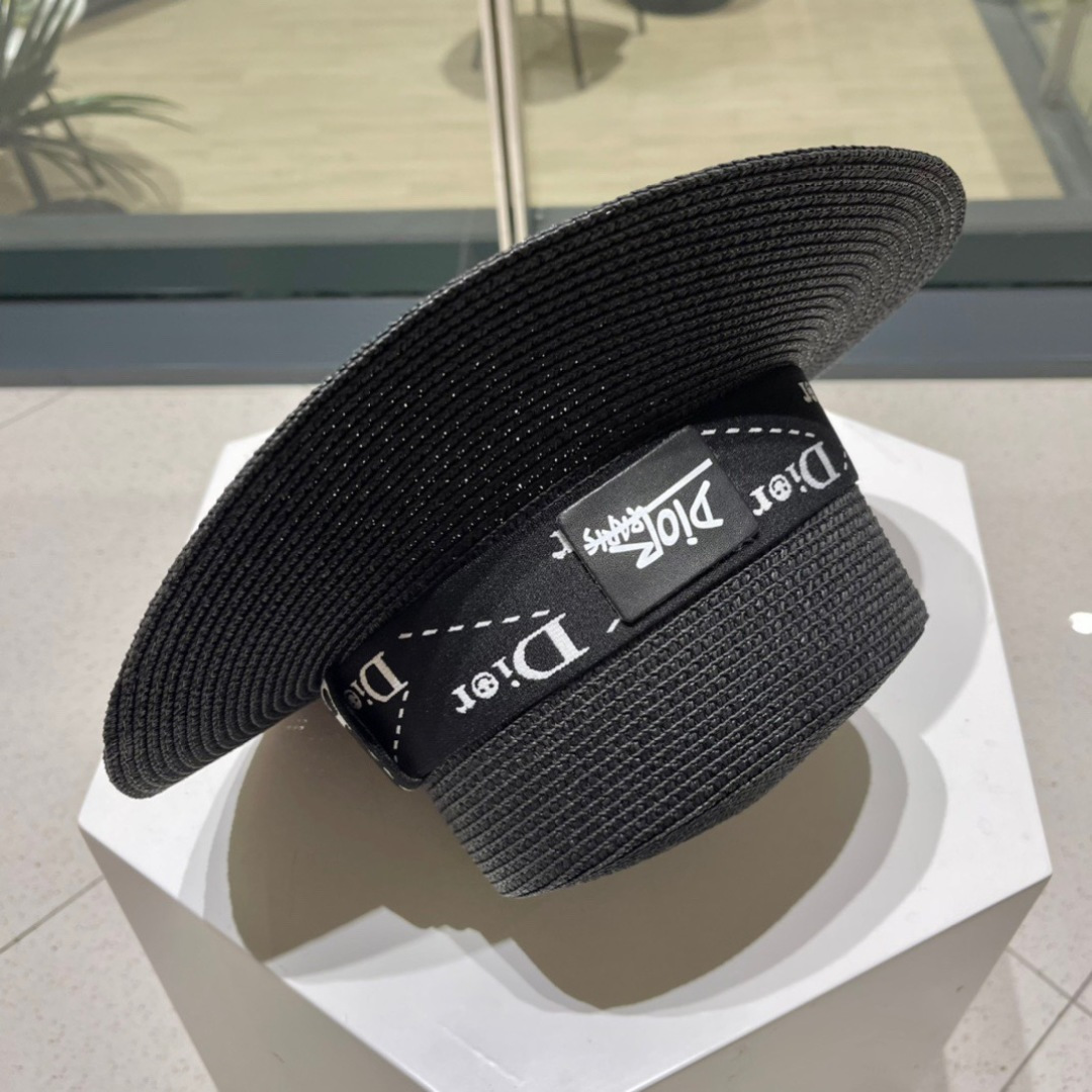 【DIOR迪奥】新款草编遮阳草帽盆帽🤩沙滩风，简约大方，百搭单品～出街首选，新款帽型超美腻，新品上架