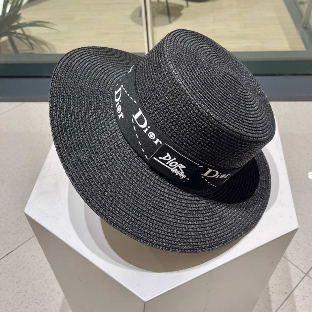 【DIOR迪奥】新款草编遮阳草帽盆帽🤩沙滩风，简约大方，百搭单品～出街首选，新款帽型超美腻，新品上架