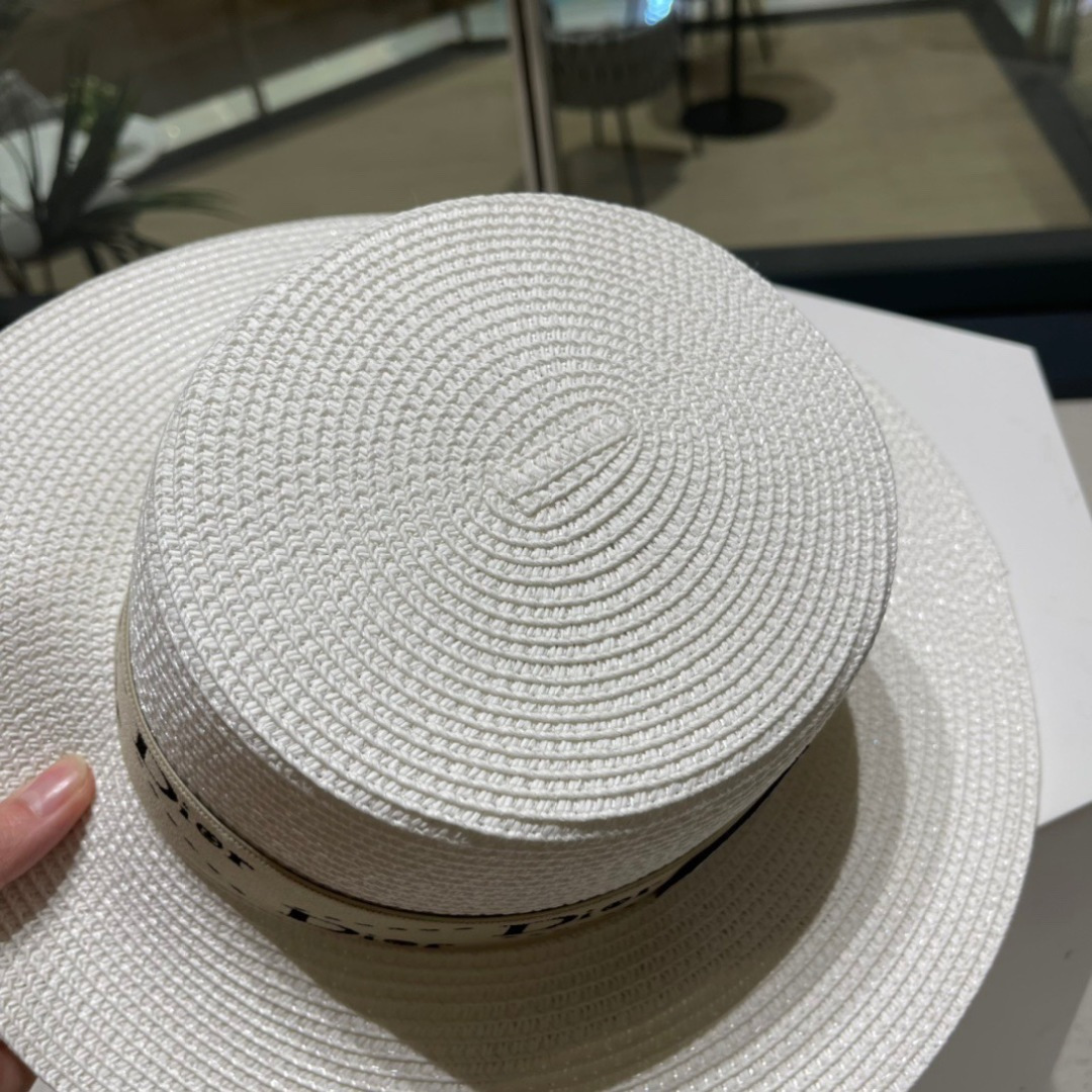 【DIOR迪奥】新款草编遮阳草帽盆帽🤩沙滩风，简约大方，百搭单品～出街首选，新款帽型超美腻，新品上架