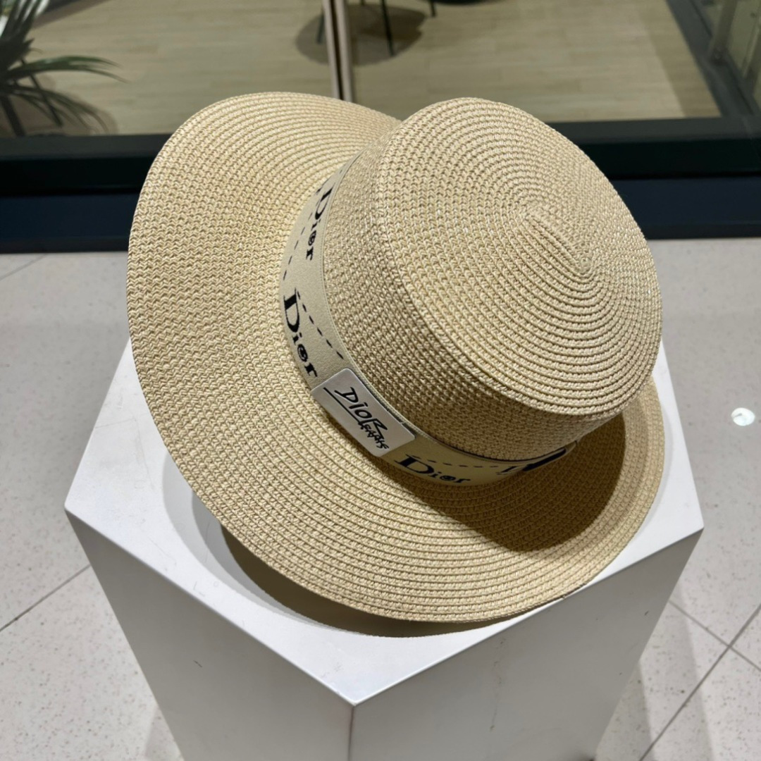 【DIOR迪奥】新款草编遮阳草帽盆帽🤩沙滩风，简约大方，百搭单品～出街首选，新款帽型超美腻，新品上架