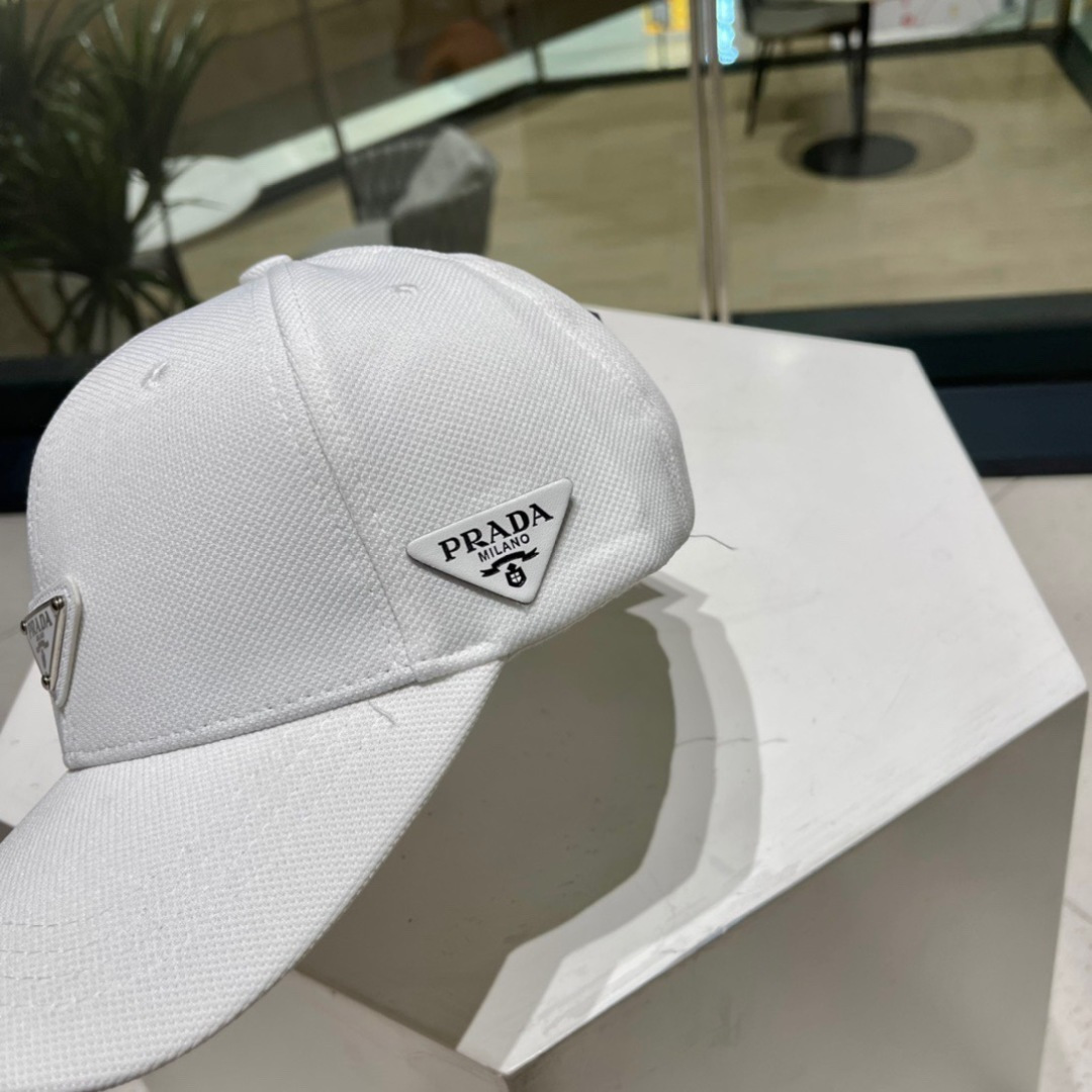 【普拉达】春夏新款大牌棒球帽，新款出货，大牌款超好搭配，赶紧入手！