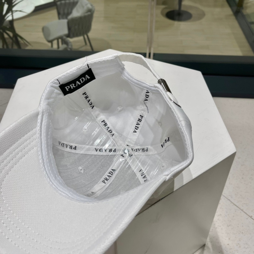 【普拉达】春夏新款大牌棒球帽，新款出货，大牌款超好搭配，赶紧入手！