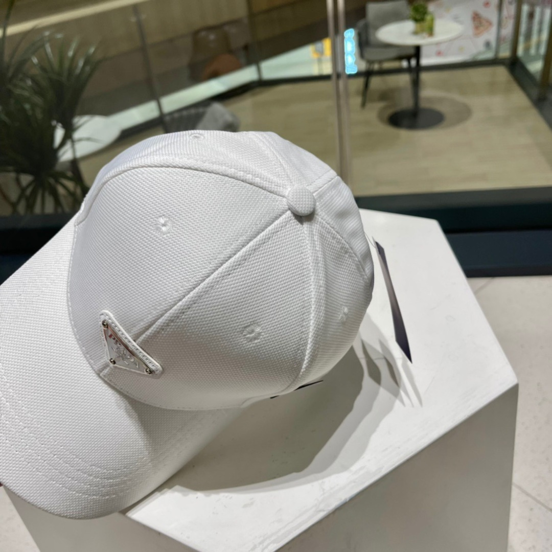 【普拉达】春夏新款大牌棒球帽，新款出货，大牌款超好搭配，赶紧入手！