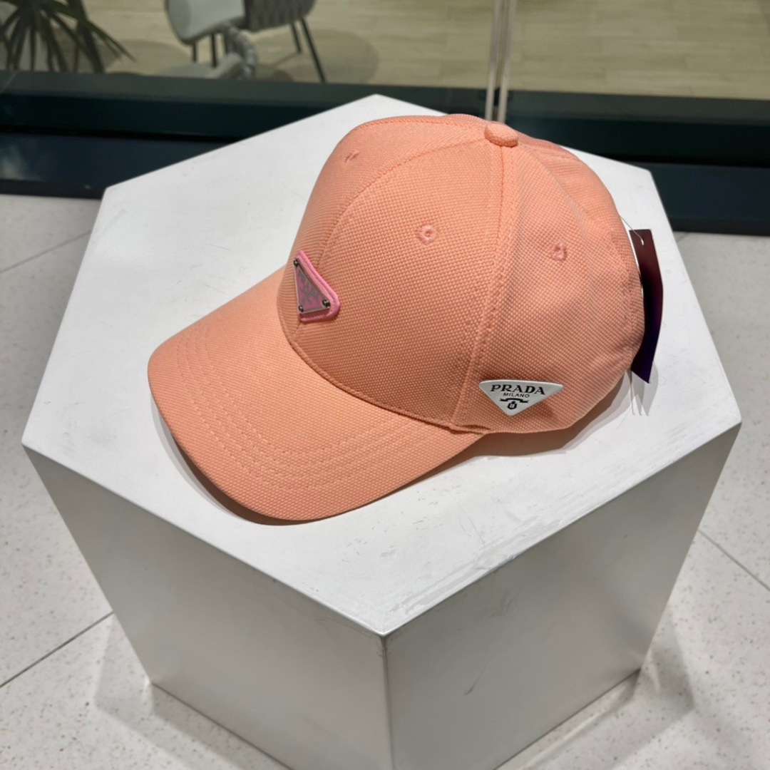 【普拉达】春夏新款大牌棒球帽，新款出货，大牌款超好搭配，赶紧入手！