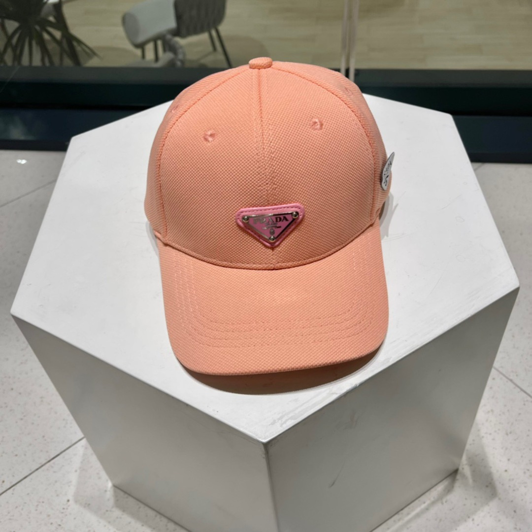 【普拉达】春夏新款大牌棒球帽，新款出货，大牌款超好搭配，赶紧入手！