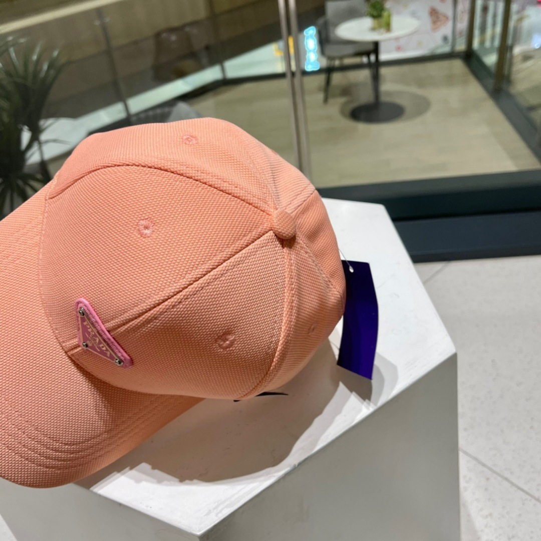 【普拉达】春夏新款大牌棒球帽，新款出货，大牌款超好搭配，赶紧入手！