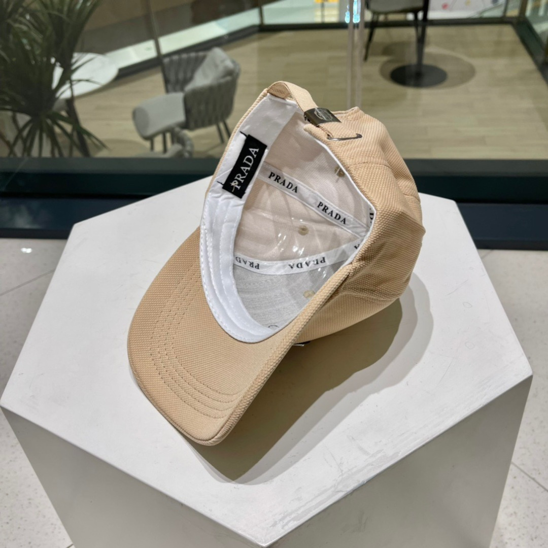 【普拉达】春夏新款大牌棒球帽，新款出货，大牌款超好搭配，赶紧入手！