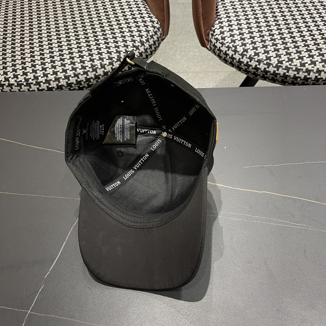  LV(路易威登)新款原单棒球帽，专柜11开模订制，原厂订制面料纯轻盈透气！质量超赞，基础头围56，贴片