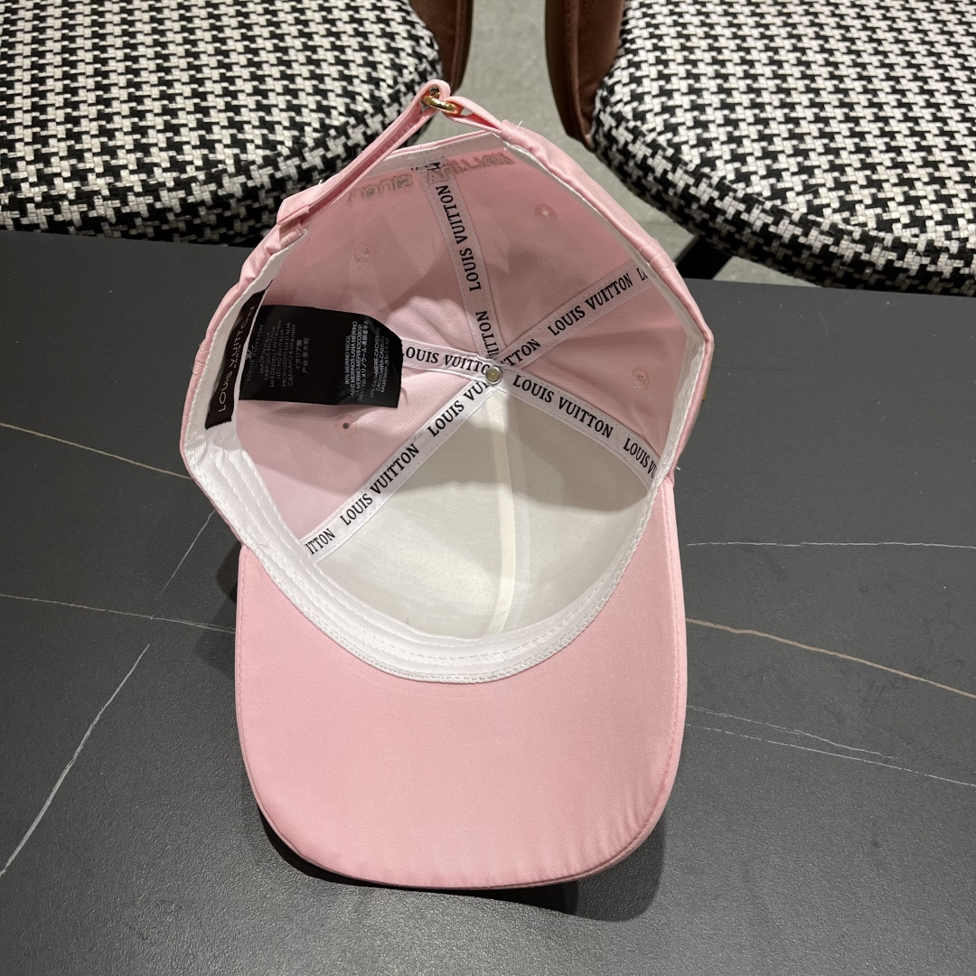  LV(路易威登)新款原单棒球帽，专柜11开模订制，原厂订制面料纯轻盈透气！质量超赞，基础头围56，贴片