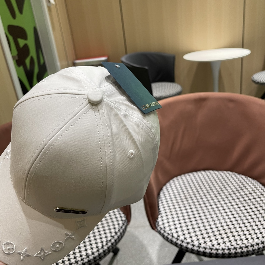  LV(路易威登)新款原单棒球帽，专柜11开模订制，原厂订制面料纯轻盈透气！质量超赞，基础头围56，贴片
