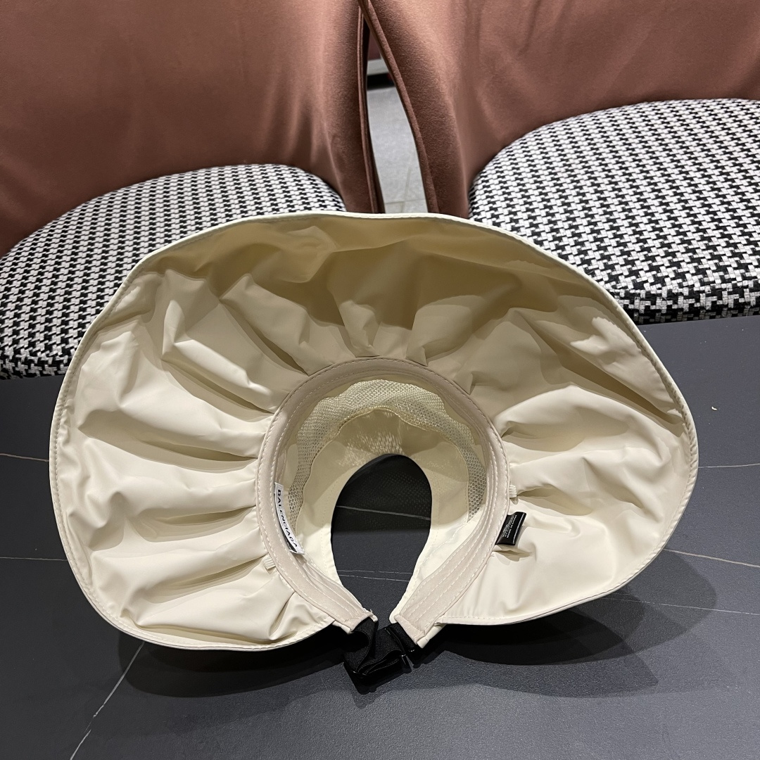  balenciaga 巴黎世家 夏季防晒帽大帽檐防紫外线可扎马尾
空顶遮阳帽出游海边太阳帽子女