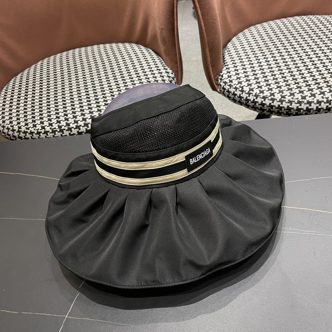  balenciaga 巴黎世家 夏季防晒帽大帽檐防紫外线可扎马尾
空顶遮阳帽出游海边太阳帽子女