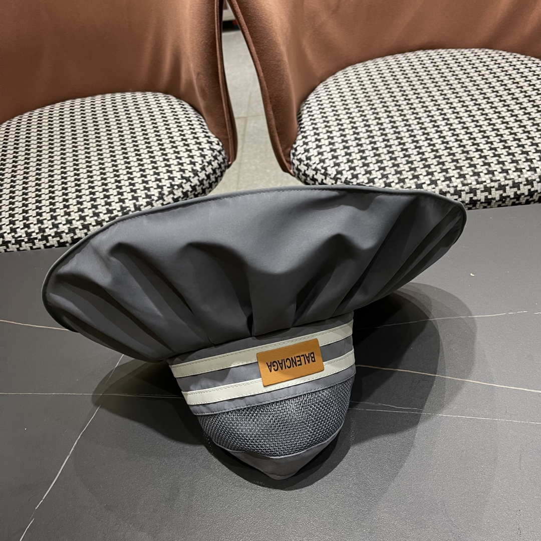  balenciaga 巴黎世家 夏季防晒帽大帽檐防紫外线可扎马尾
空顶遮阳帽出游海边太阳帽子女