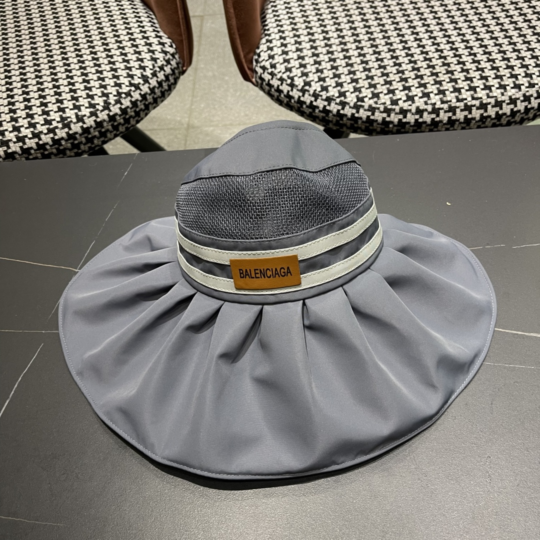  balenciaga 巴黎世家 夏季防晒帽大帽檐防紫外线可扎马尾
空顶遮阳帽出游海边太阳帽子女