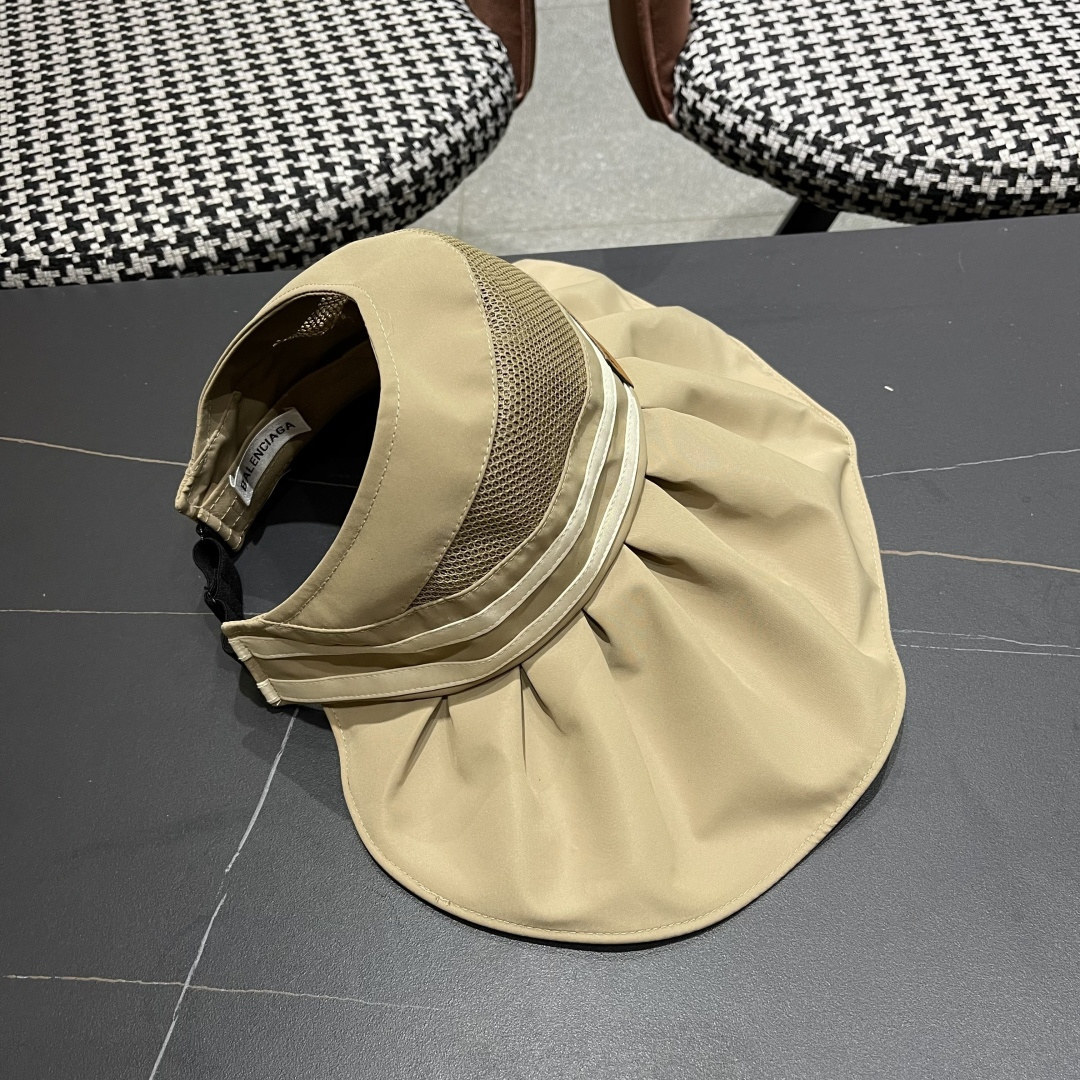  balenciaga 巴黎世家 夏季防晒帽大帽檐防紫外线可扎马尾
空顶遮阳帽出游海边太阳帽子女