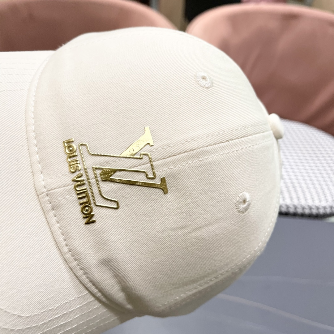 🧢路易威登lv棒球帽 LouisVuitton😍新款重工打造♥️高端大气，百搭款🤗男女通用！