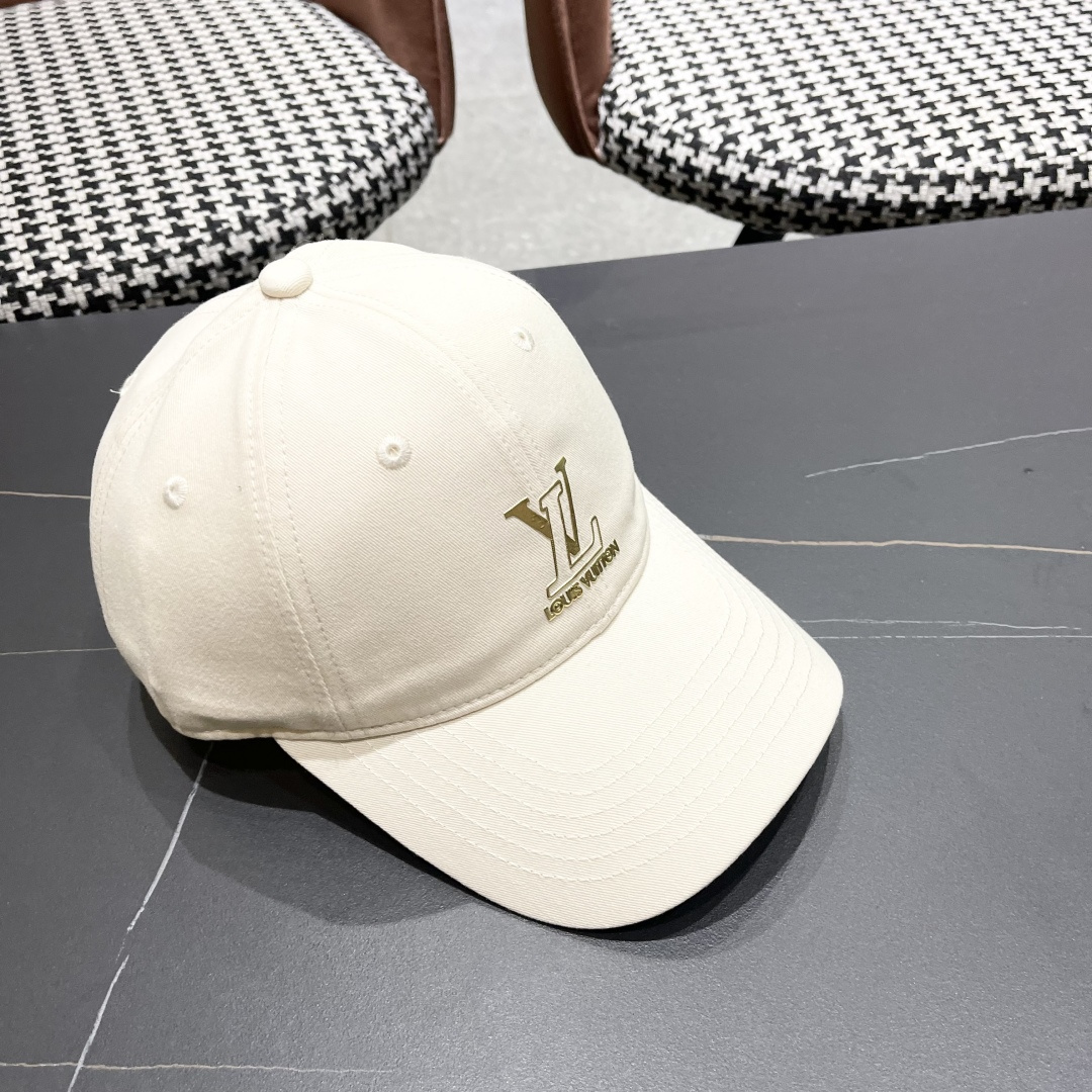 🧢路易威登lv棒球帽 LouisVuitton😍新款重工打造♥️高端大气，百搭款🤗男女通用！