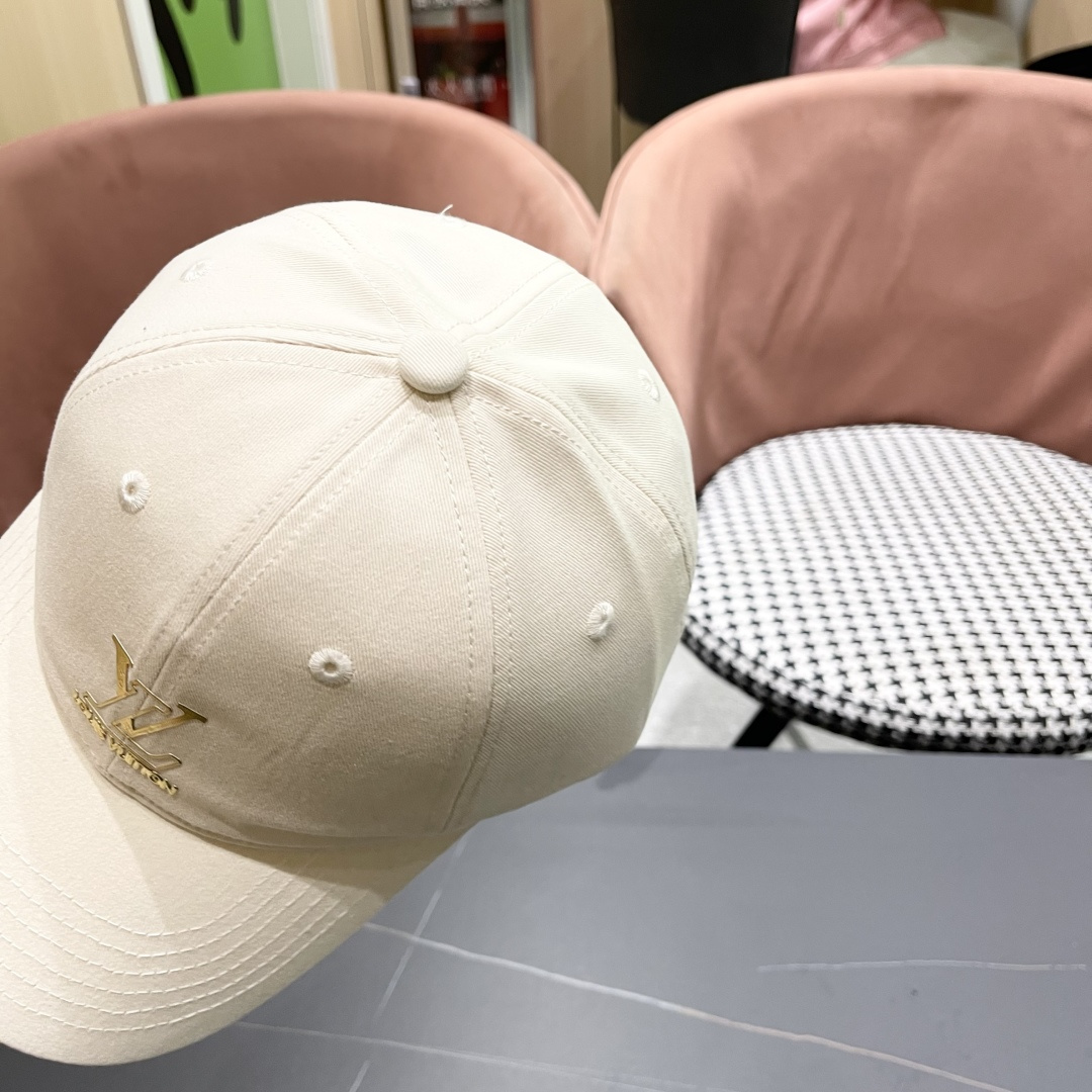 🧢路易威登lv棒球帽 LouisVuitton😍新款重工打造♥️高端大气，百搭款🤗男女通用！