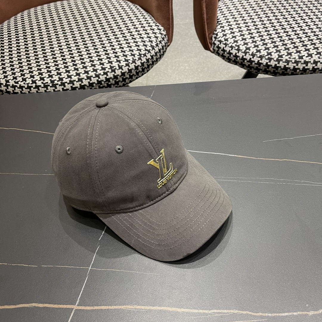 🧢路易威登lv棒球帽 LouisVuitton😍新款重工打造♥️高端大气，百搭款🤗男女通用！