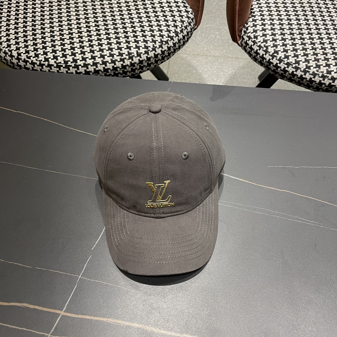🧢路易威登lv棒球帽 LouisVuitton😍新款重工打造♥️高端大气，百搭款🤗男女通用！