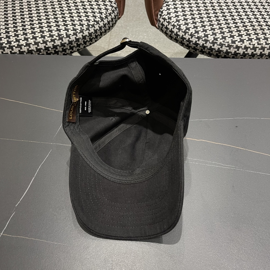 🧢路易威登lv棒球帽 LouisVuitton😍新款重工打造♥️高端大气，百搭款🤗男女通用！