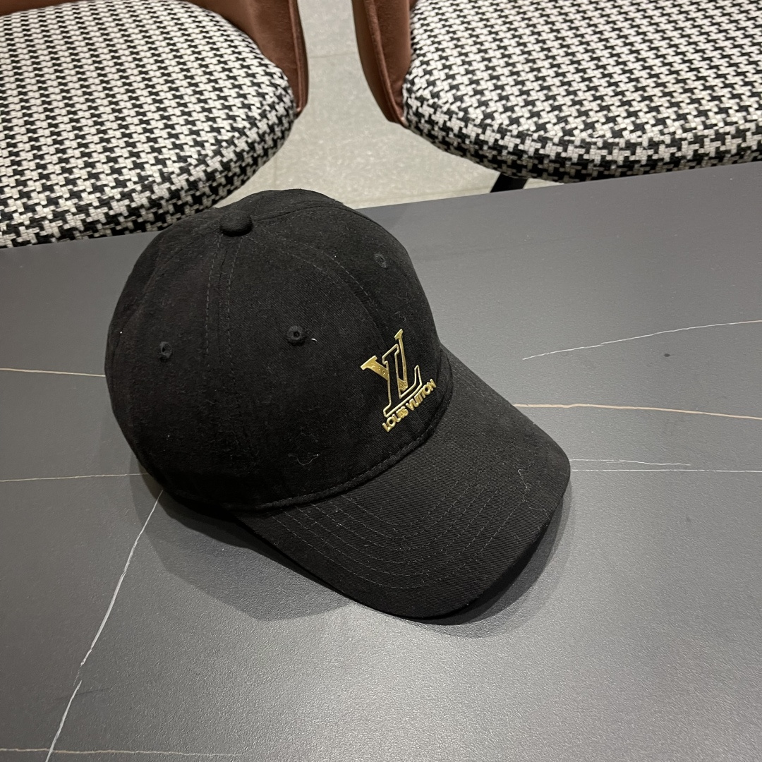🧢路易威登lv棒球帽 LouisVuitton😍新款重工打造♥️高端大气，百搭款🤗男女通用！