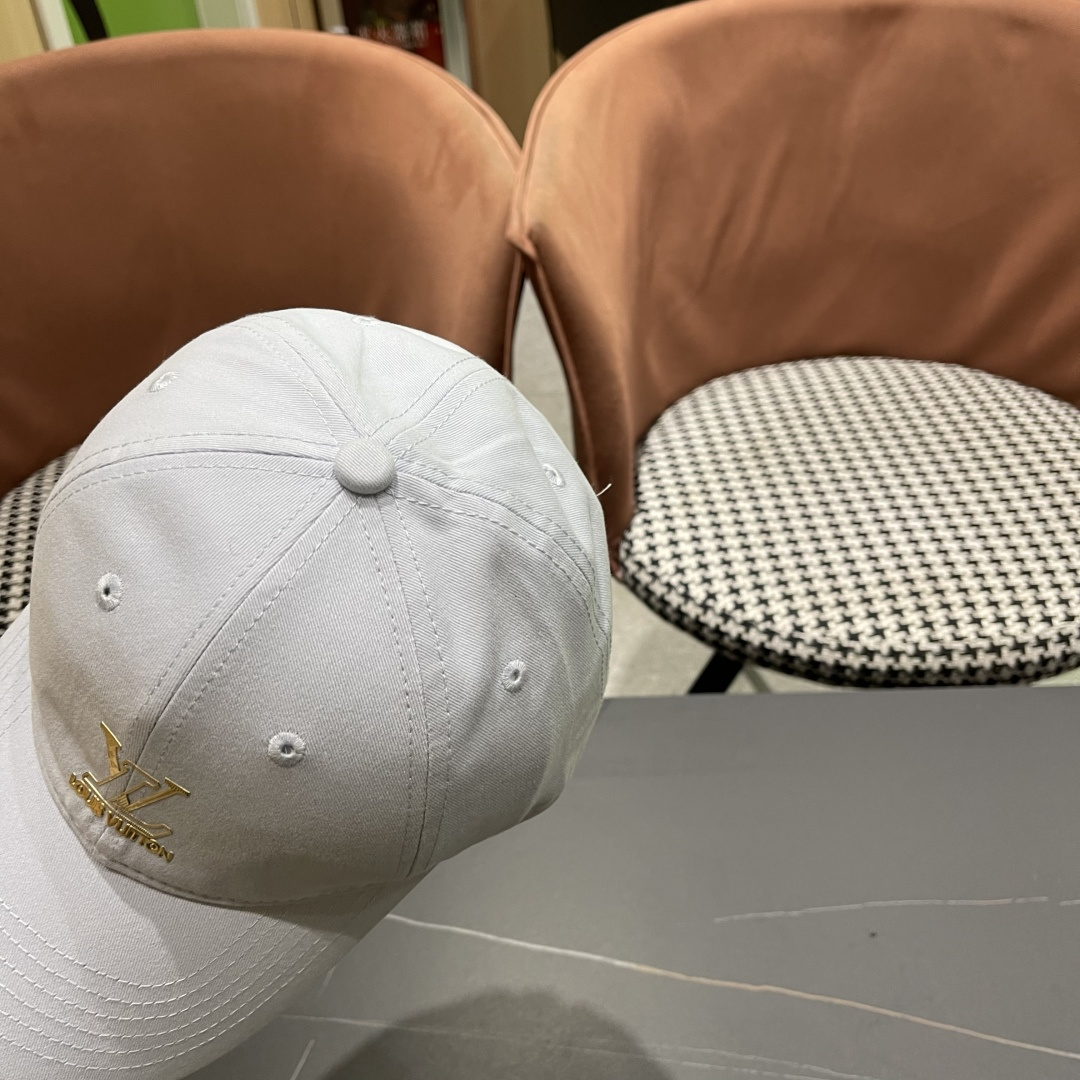 🧢路易威登lv棒球帽 LouisVuitton😍新款重工打造♥️高端大气，百搭款🤗男女通用！