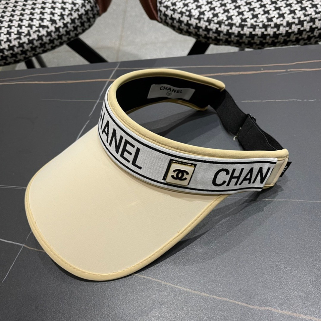 
香奈儿👒夏季空顶帽，跑步遮阳防晒两不误，夏季必备单品，戴着不闷热，非常有活力的一款，超级无敌好看😍😍